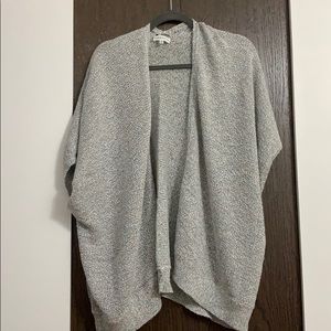 ARITZIA COMMUNITY ICONIC CAPE